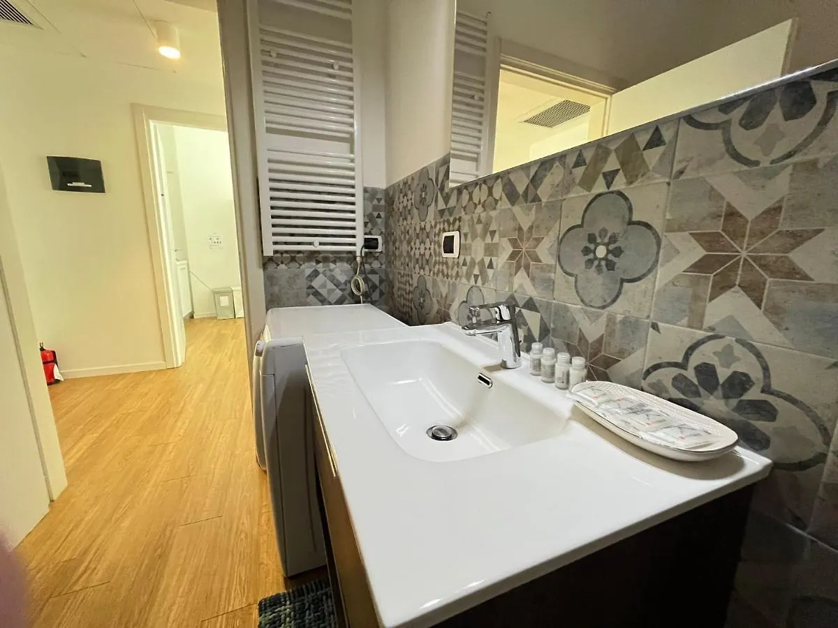Apartment Kibilu - Via Stampa - City Centre - Duomo Milan Italy